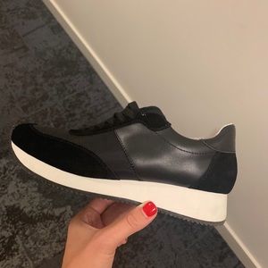 Banana Republic. Shoes. Size 37.